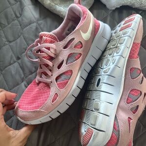 Nike Women's Pink and White Athletic Shoes